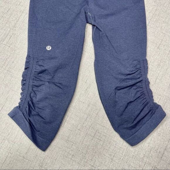 Lululemon In The Flow Crop ll Leggings Navy Blue 6 - Picture 9 of 11